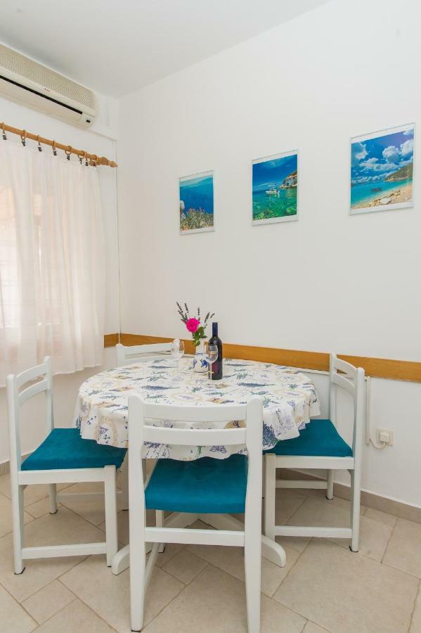 Seaview Apartment Marinov - Bilo, Примоштен Екстер'єр фото